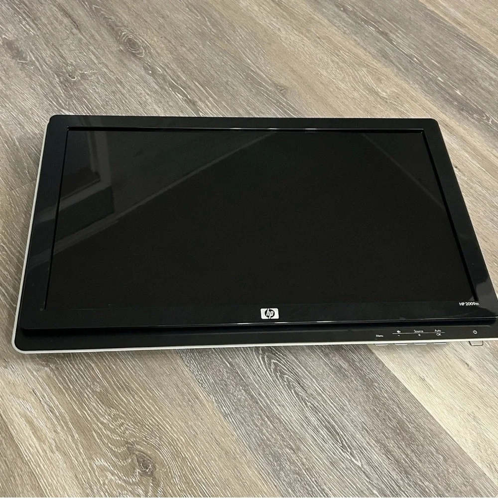 HP 2009m All-in-One Desktop Monitor Computer FOR PARTS w/ Power Cord